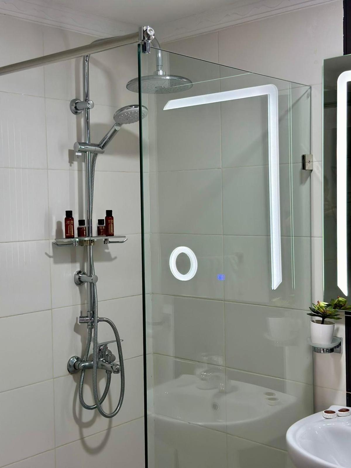Appart Neuf Lumineux Climatise 1Ere Etage Ταγγέρη Εξωτερικό φωτογραφία